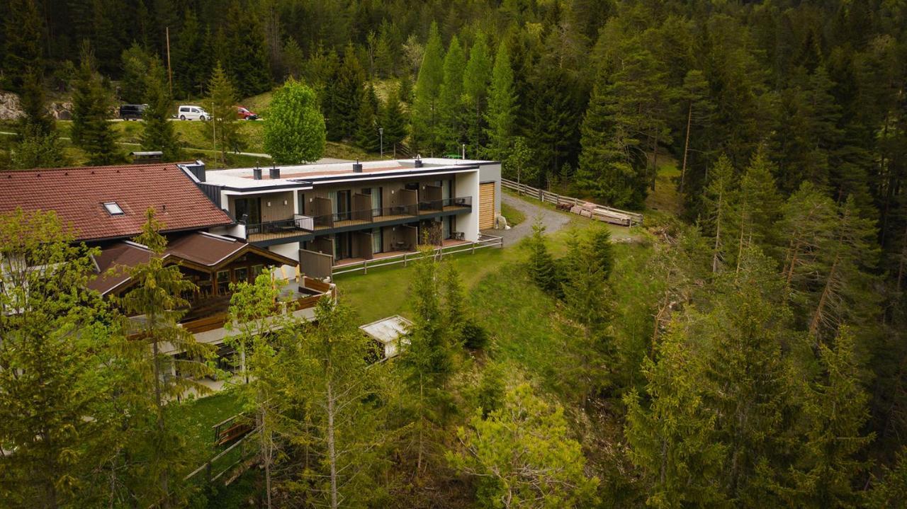 Hotel Garni Isarlodge Wiesenhof Scharnitz Buitenkant foto